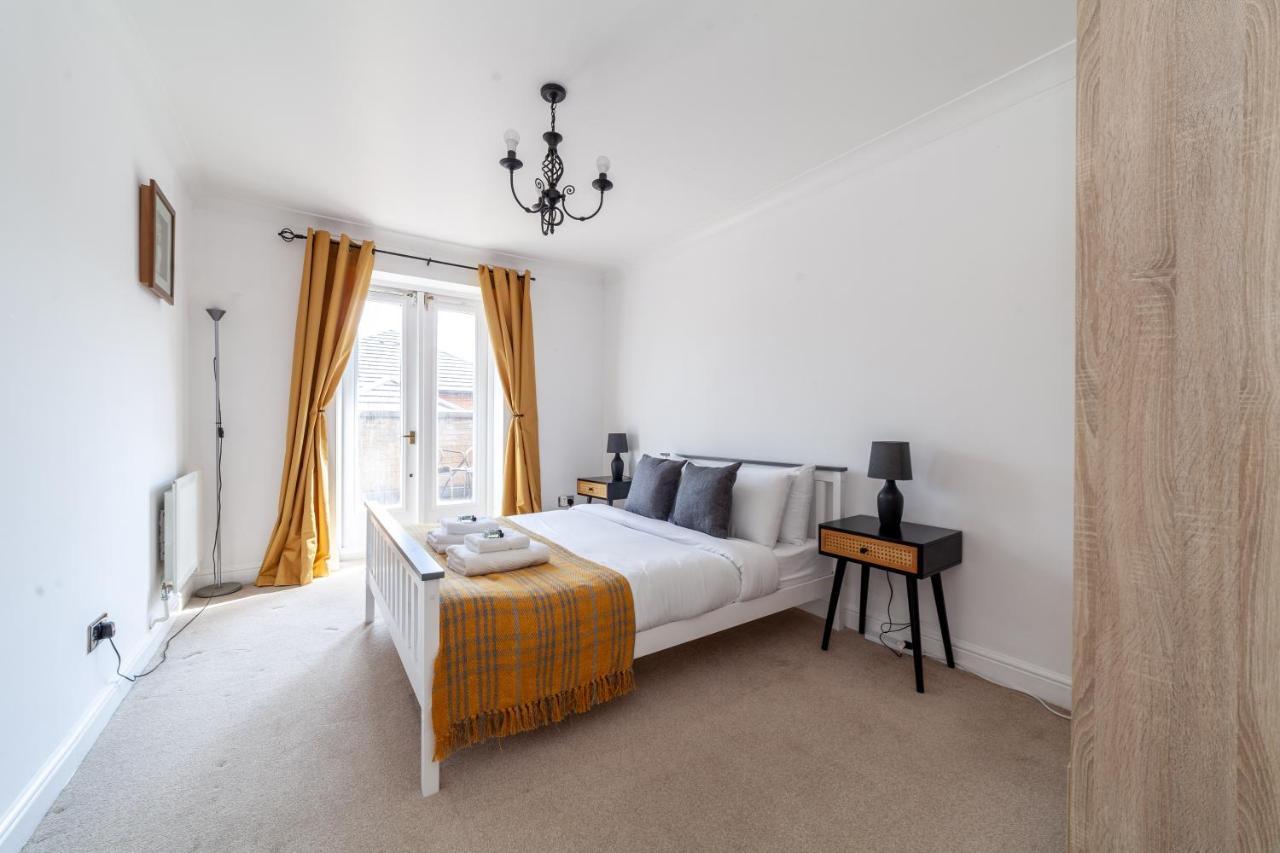 Newly Refurbished 2br Flat Near Excel Centre Appartement *